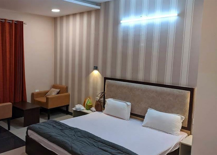 Deluxe Double Bedroom Hotel in Nathdwara