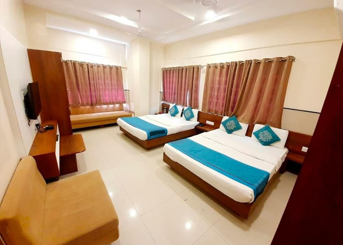 AC Hotel Room in Nathdwara